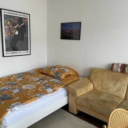 Wohnliches , Behagliches Zimmer Mit Balkon Und Wifi Mönchengladbach Exterior foto