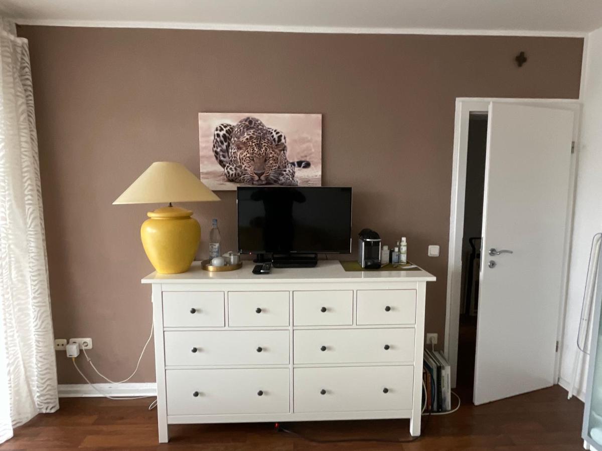 Wohnliches , Behagliches Zimmer Mit Balkon Und Wifi Mönchengladbach Exterior foto